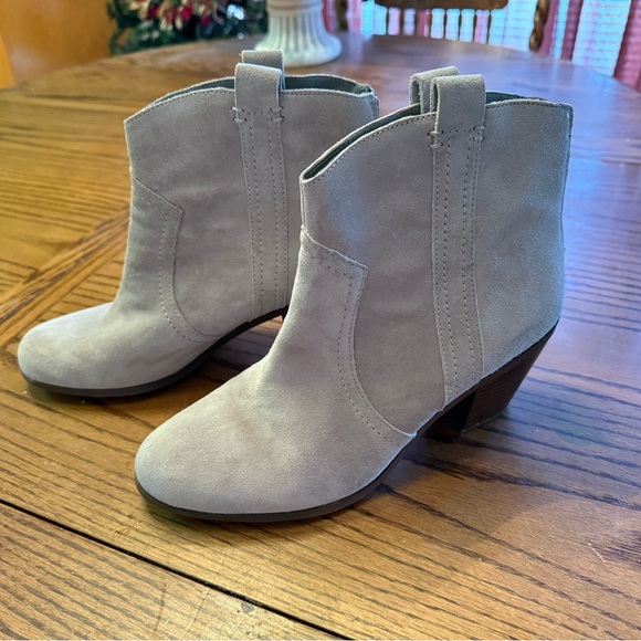 Women's Sam Edelman London Putty Heeled Ankle Boots - Picture 3 of 11